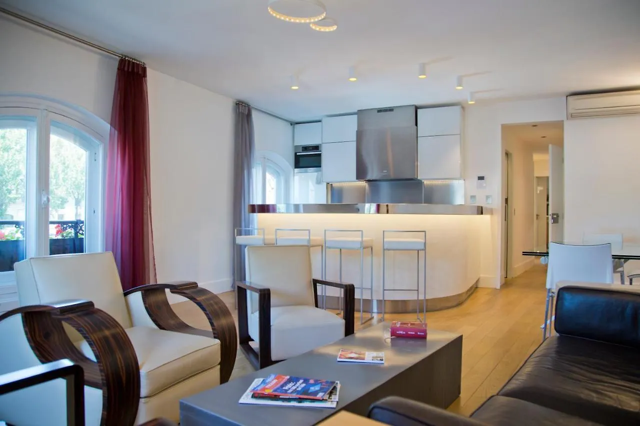 Apartment Tasty Luxury 3 Bedroom Full View Seine-Notre Dame Paris France